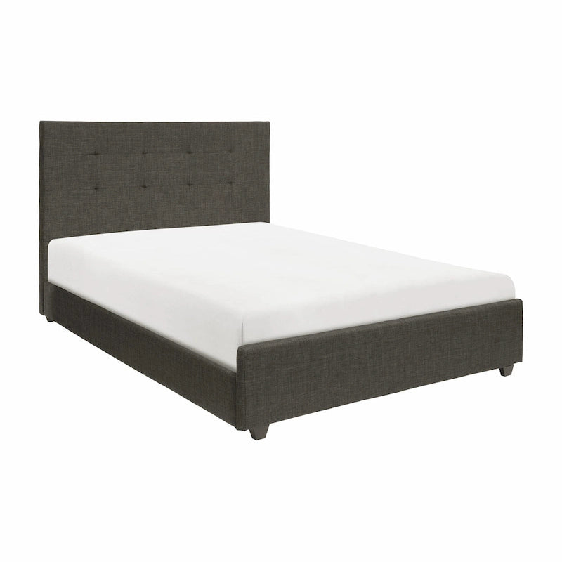 Letto king-size con base a piattaforma, testiera imbottita capitonné e struttura in legno massello grigio.